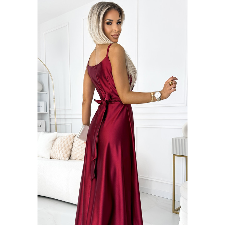 JULIET elegantní dlouhé saténové šaty s výstřihem a rozparkem na noze  - BORDOVÉ