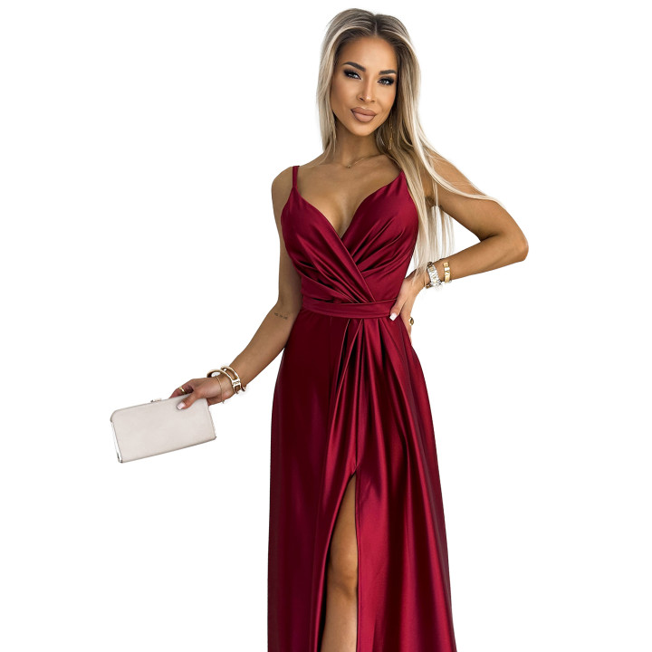 JULIET elegantní dlouhé saténové šaty s výstřihem a rozparkem na noze  - BORDOVÉ