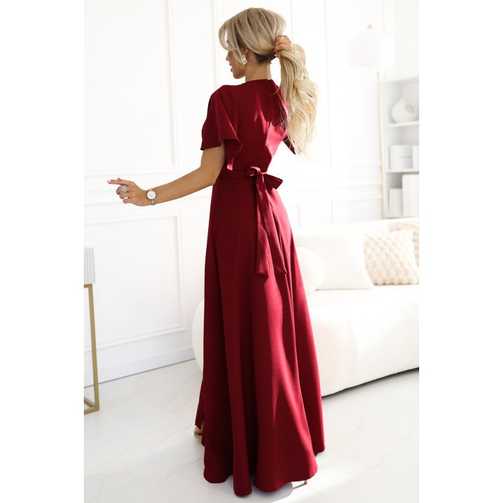 JENNIFER dlouhé šaty s rozparkem na noze, rukávem a výstřihem - BORDÓ