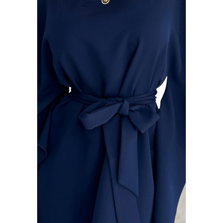 SOFIA Šaty s motýlovým vzorem a zavazováním v pase – NÁMOŘNICKÁ MODRÁ