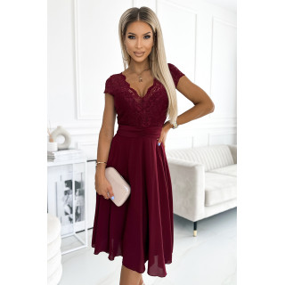 LINDA – šifonové šaty s krajkovým výstřihem – BOROVINOVÁ