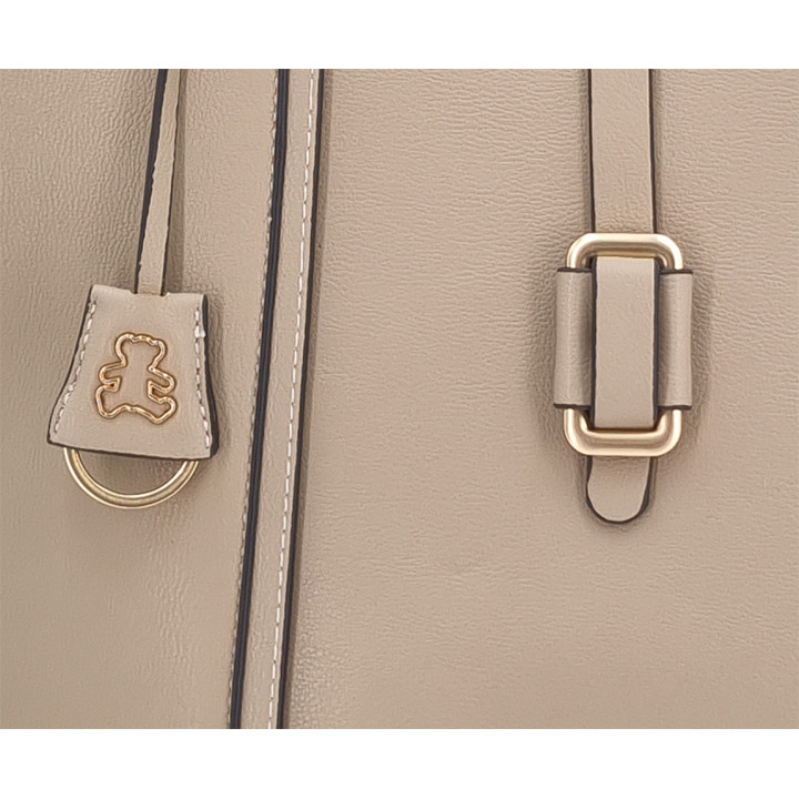 Bežová dámská nákupní taška s přívěskem medvídkem z ekologické kůže LULU CASTAGNETTE