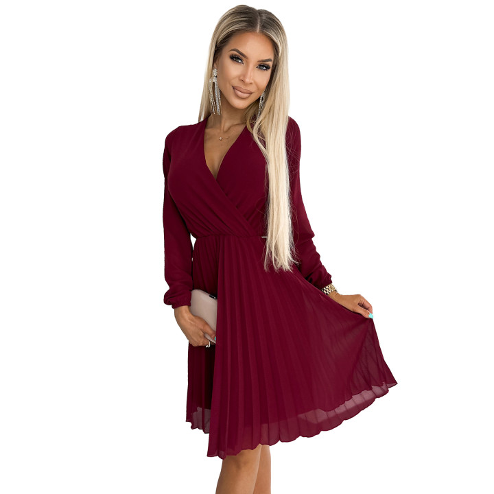 ISABELLE Plisovaná sukienka z długim rękawem i dekoltem - kolor BORDOWY