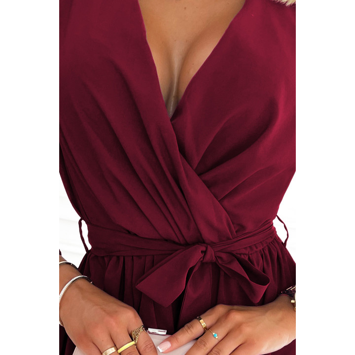 BINDY Ženské šaty s výstřihem - BORDÓ