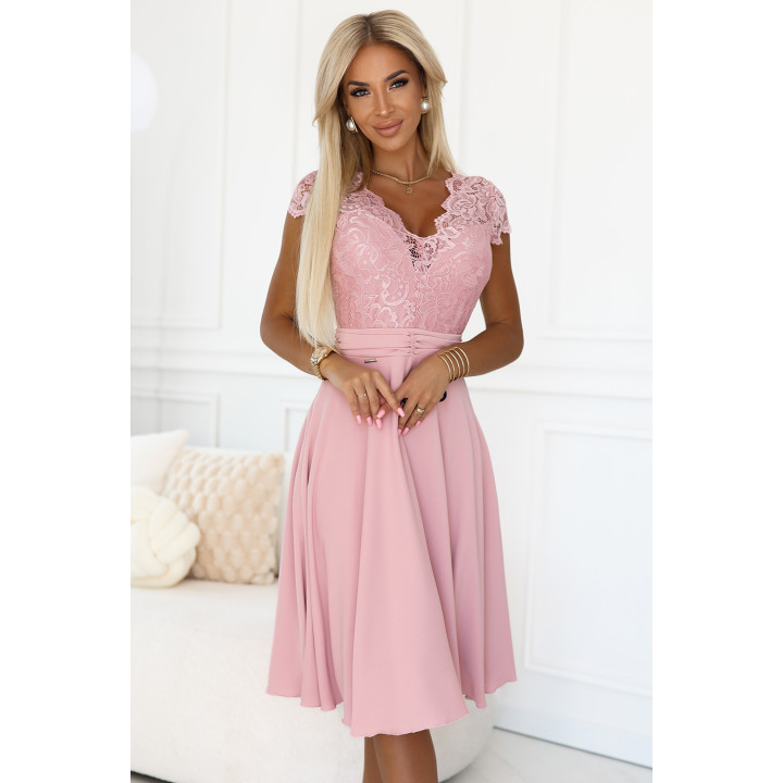 LINDA lehké šifonové šaty s krajkovým výstřihem – ŠPINAVĚ RŮŽOVÁ